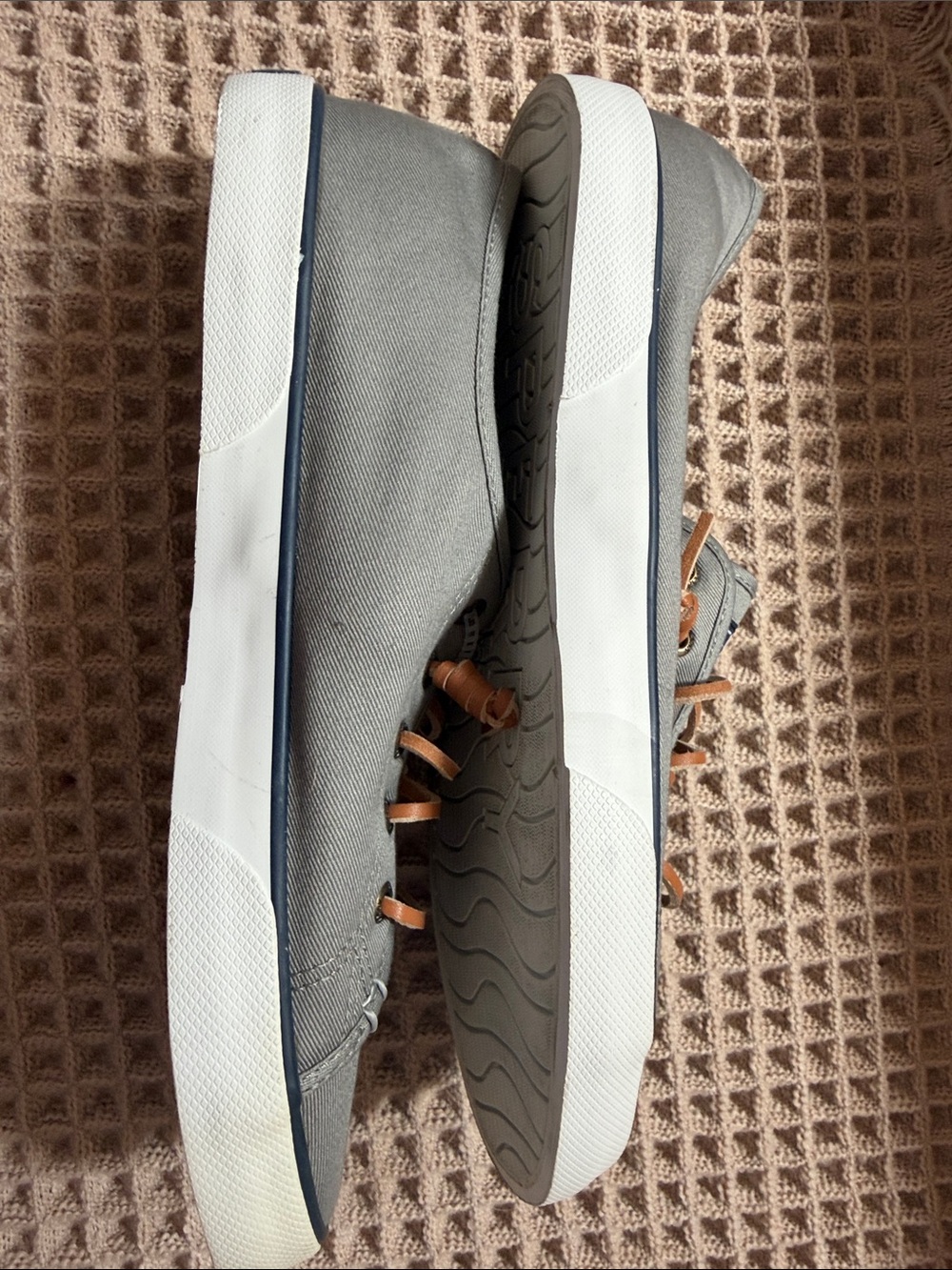 Sperry Women’s Gray Canvas Sneakers with Tan Leather Laces women’s 9.5 new - Picture 6 of 10